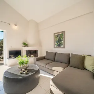 Seashell Luxury - 1 Lixouri